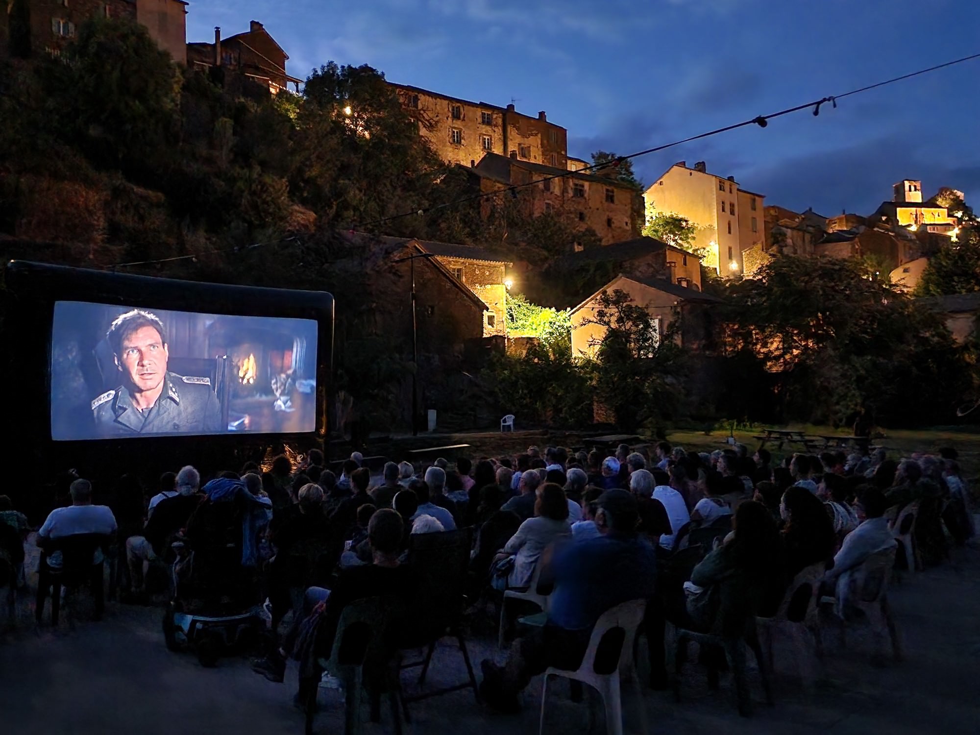 Lire la suite à propos de l’article Indiana Jones, succès pour la soirée ciné en plein air à Combret