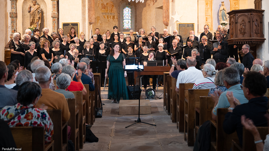 Lire la suite à propos de l’article Un concert exceptionnel à Combret avec l’Ensemble Vocal Van Berchem