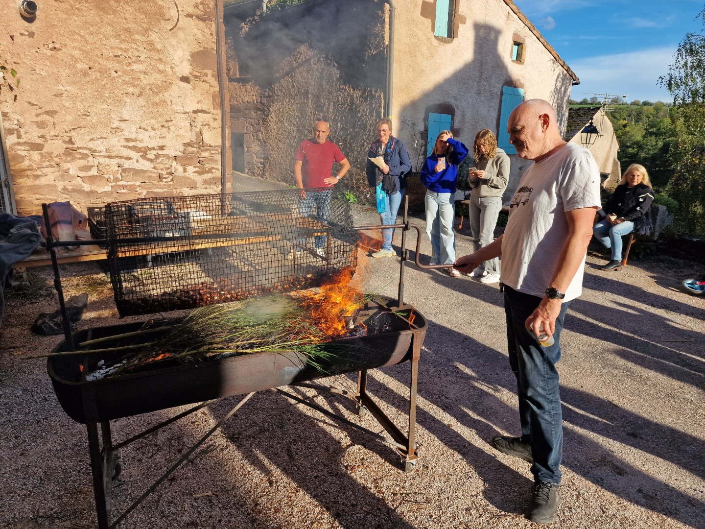 Lire la suite à propos de l’article Dimanche 26 octobre — Après-midi festive à Combret pour la traditionnelle CASTAGNADE